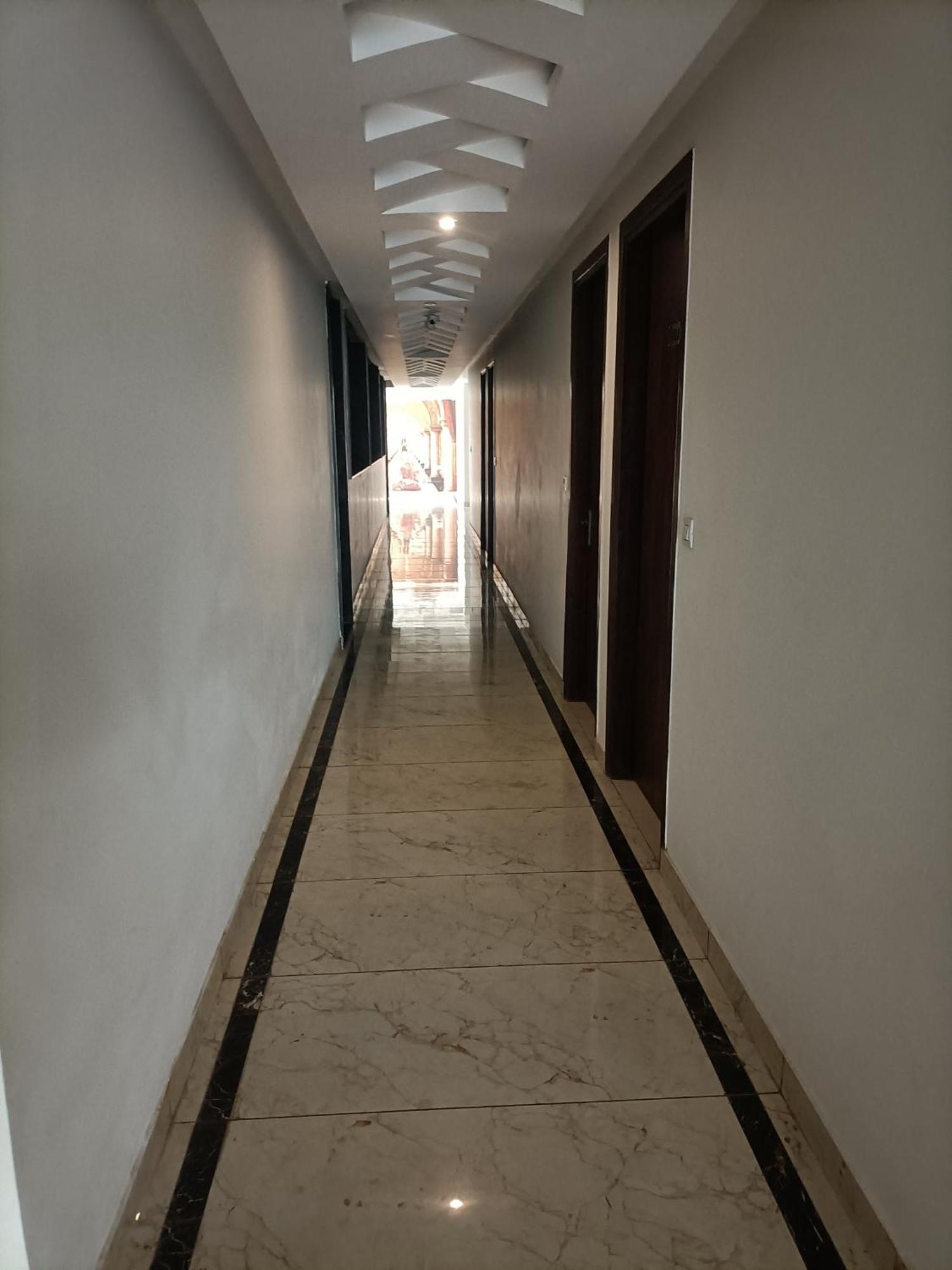 Hotel Grand Aerotech Neu-Delhi Exterior foto