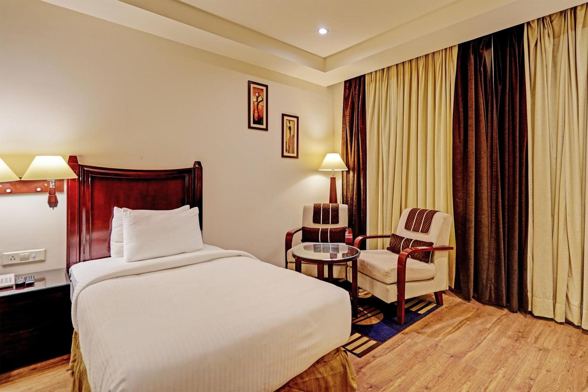 Hotel Grand Aerotech Neu-Delhi Exterior foto